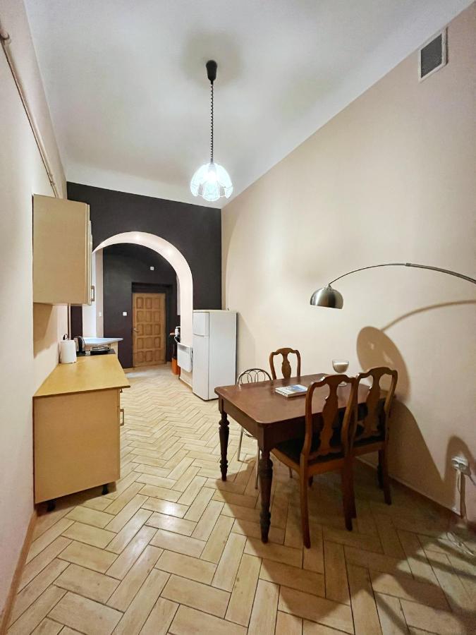 Old Town Rooms Wielopole Краков Экстерьер фото