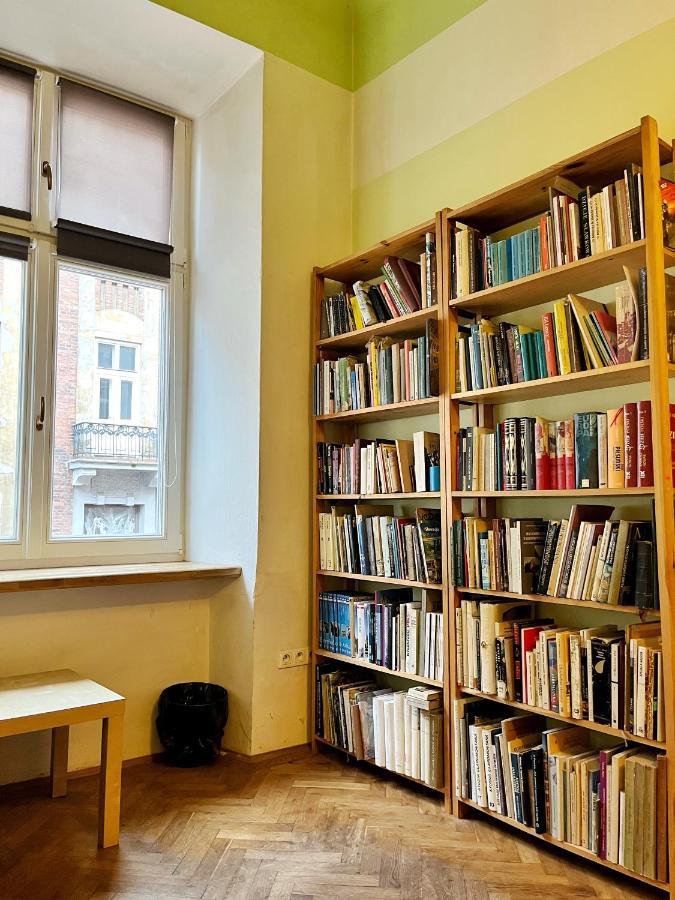 Old Town Rooms Wielopole Краков Экстерьер фото