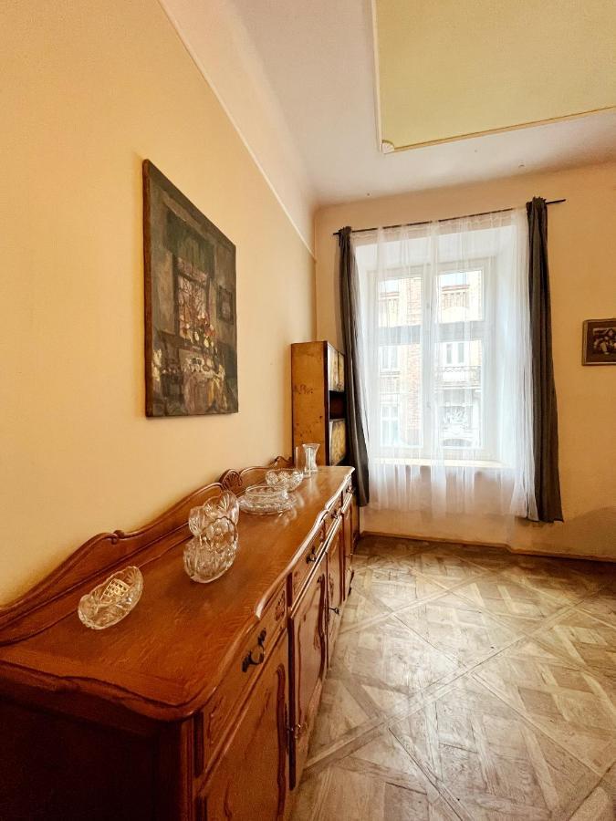 Old Town Rooms Wielopole Краков Экстерьер фото