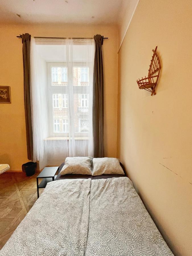 Old Town Rooms Wielopole Краков Экстерьер фото